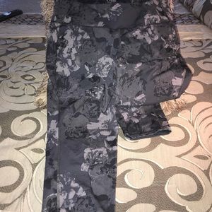 Old Navy Active Capris